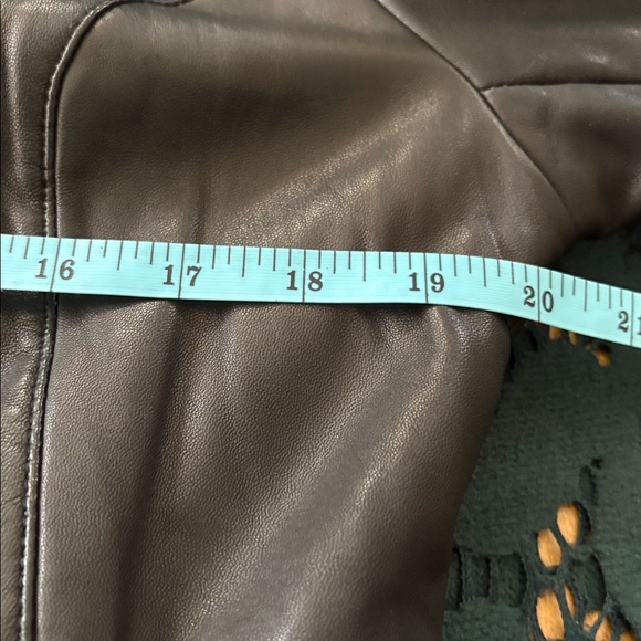 #150 leather and fur puffer coat - Picture 11 of 13